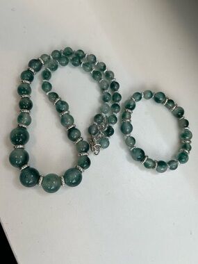 Mist green agate beaded necklace and bracelet set
